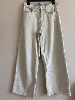 SO High-Rise Wide Leg Jeans in Light Cream